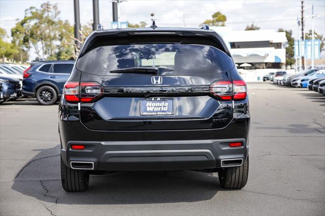 new 2025 Honda Pilot car, priced at $41,650