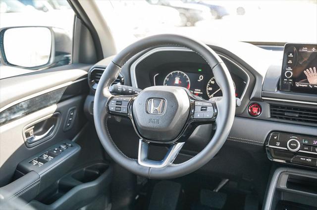 new 2025 Honda Pilot car, priced at $49,405