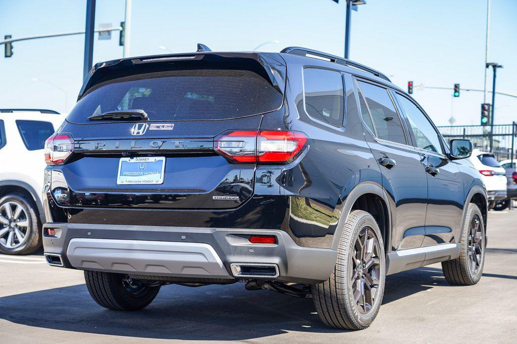 new 2025 Honda Pilot car, priced at $52,995