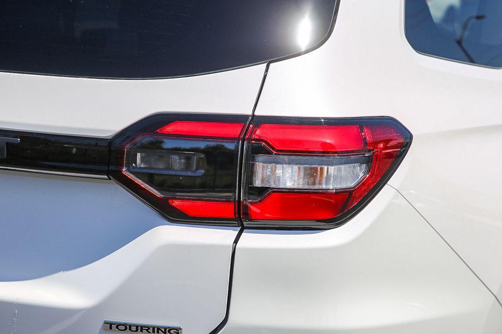 new 2025 Honda Pilot car, priced at $49,450