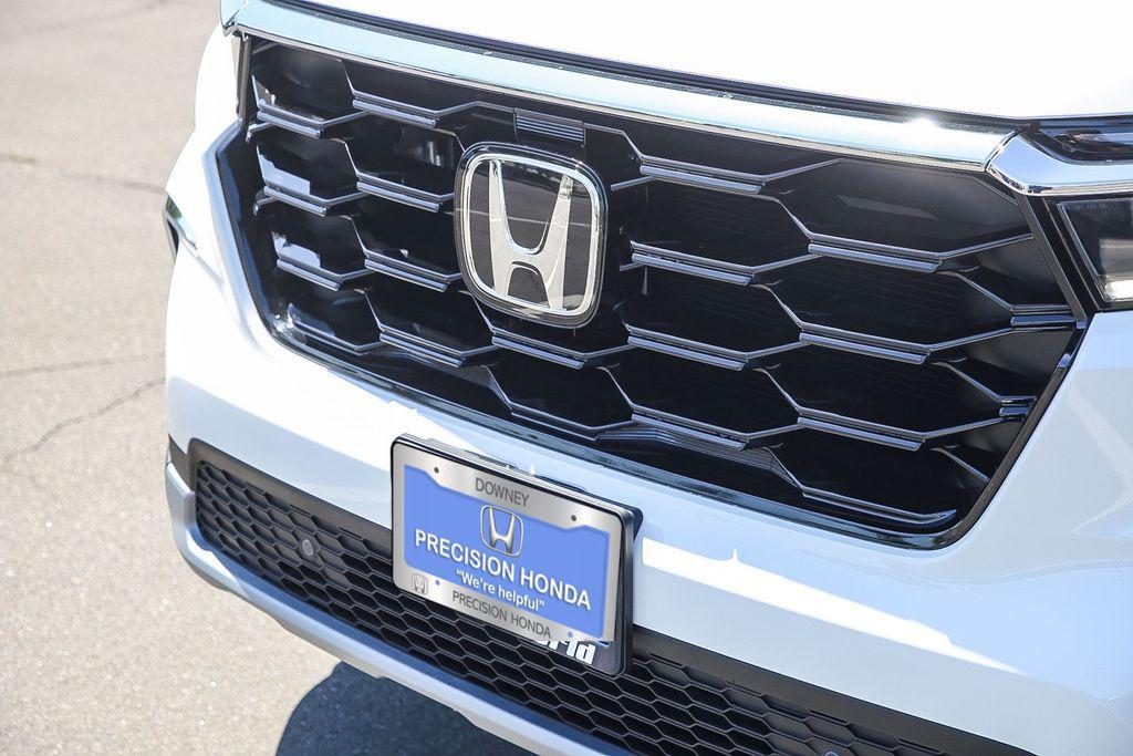 new 2025 Honda Pilot car, priced at $49,450