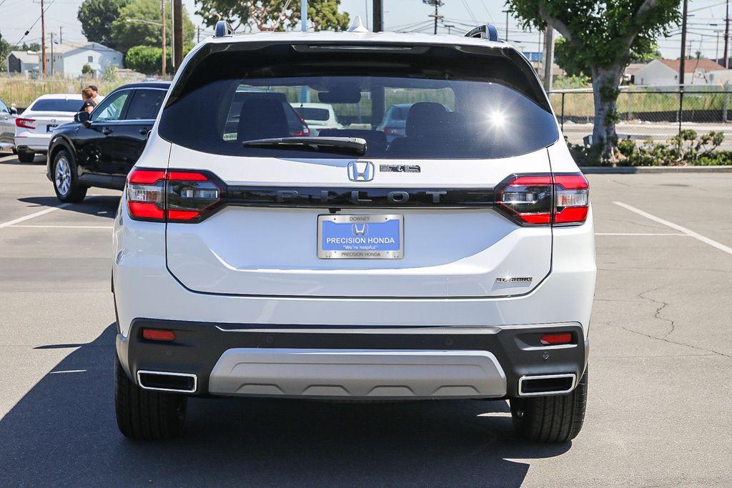 new 2025 Honda Pilot car, priced at $49,450