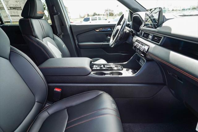 new 2025 Honda Pilot car, priced at $50,850