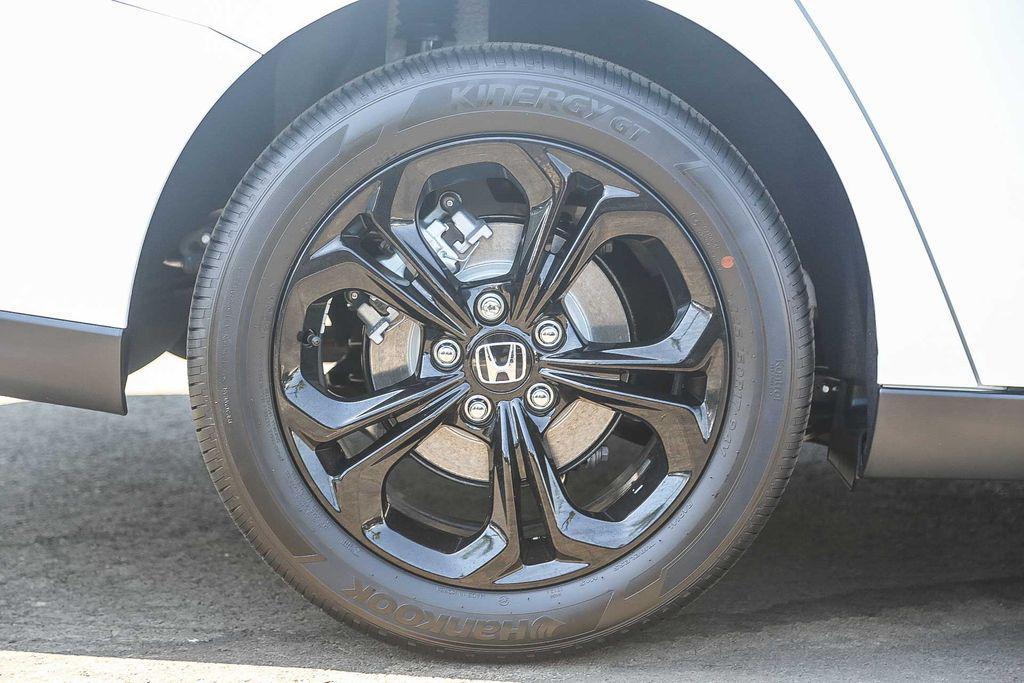 new 2025 Honda Accord car, priced at $32,165