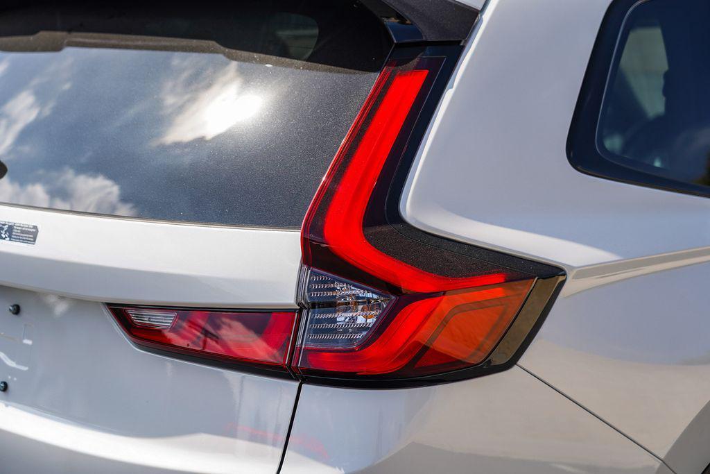 new 2026 Honda CR-V Hybrid car, priced at $44,155