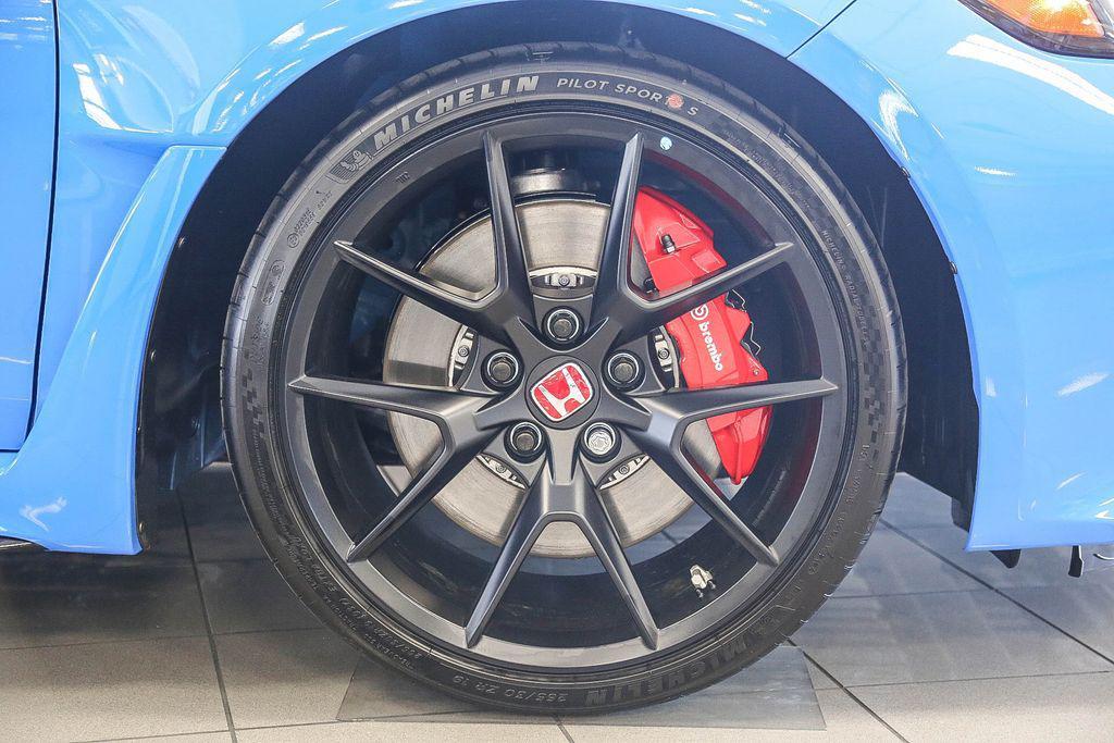 new 2025 Honda Civic Type R car, priced at $47,545