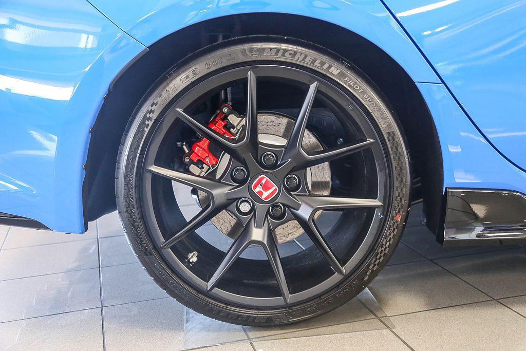 new 2025 Honda Civic Type R car, priced at $47,545