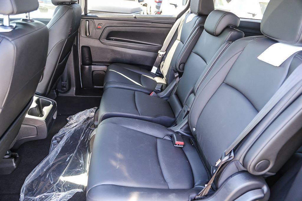new 2026 Honda Odyssey car, priced at $45,685