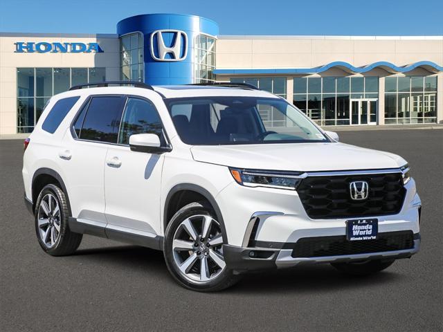 new 2025 Honda Pilot car, priced at $49,405