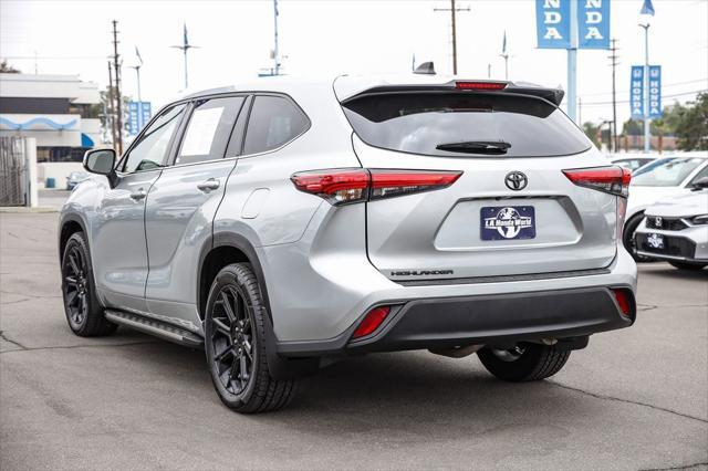 used 2022 Toyota Highlander car