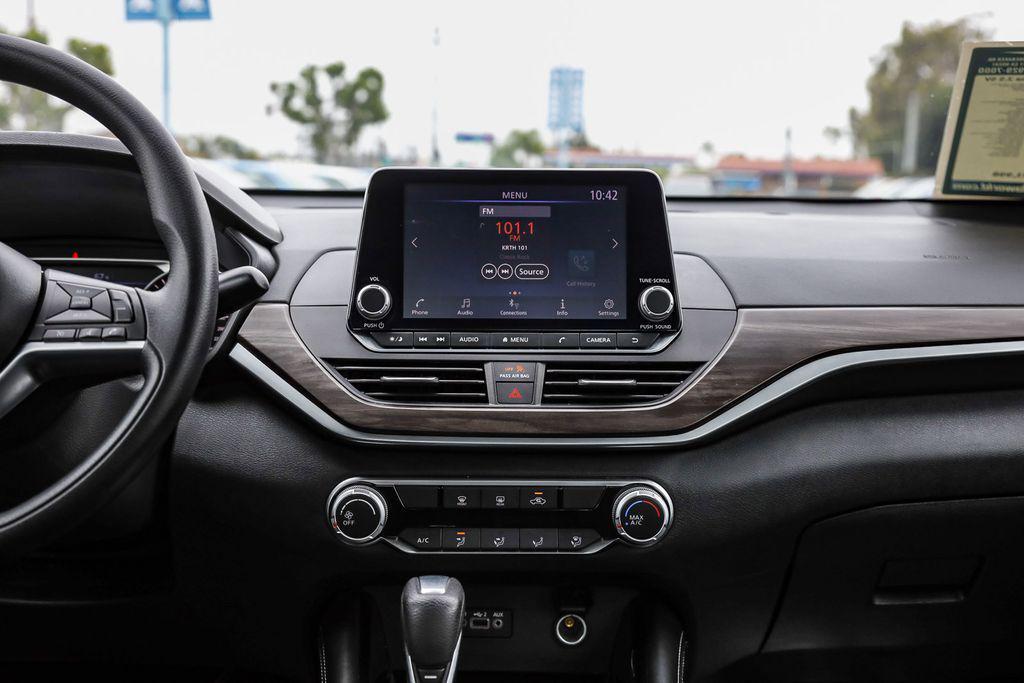 used 2023 Nissan Altima car, priced at $21,998