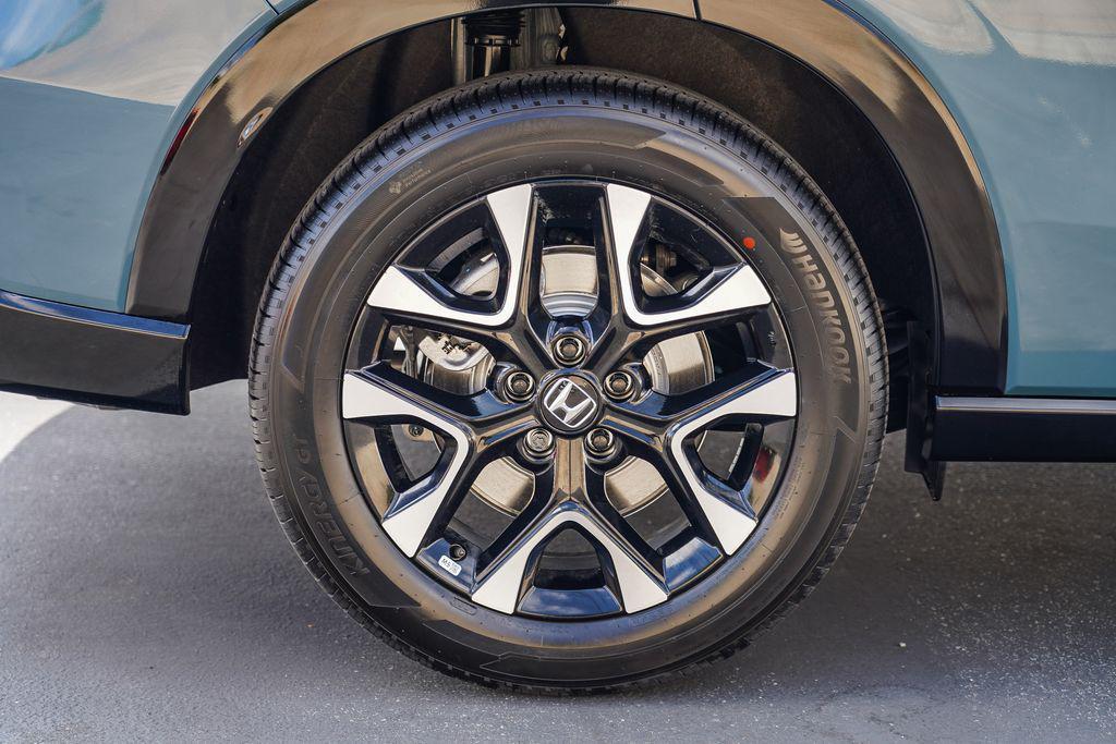new 2026 Honda HR-V car, priced at $33,400