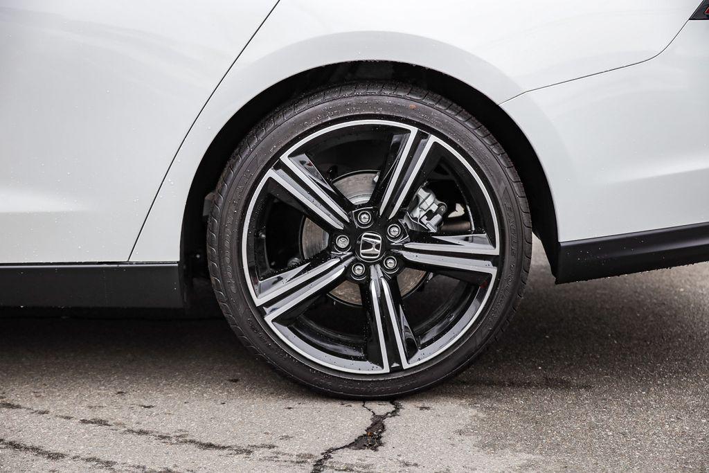 new 2025 Honda Accord Hybrid car, priced at $35,305