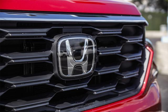 new 2025 Honda Pilot car, priced at $45,350