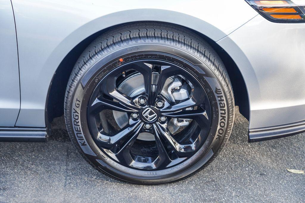 new 2025 Honda Accord car, priced at $31,710