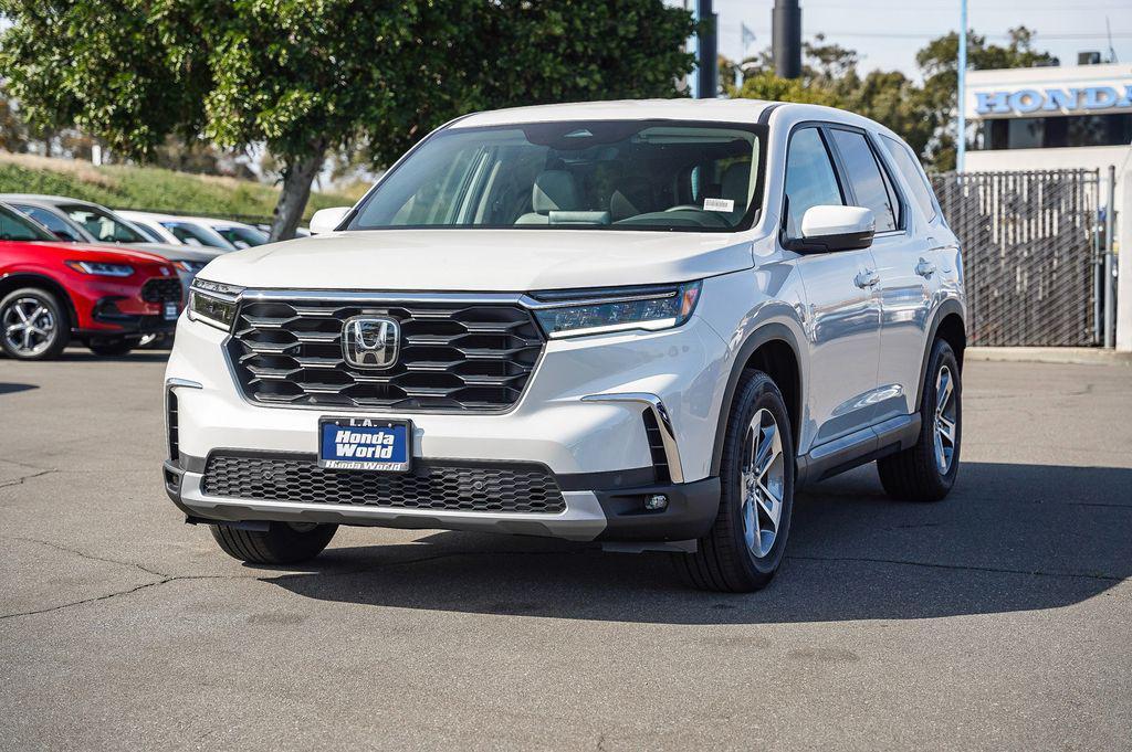 new 2025 Honda Pilot car, priced at $47,505