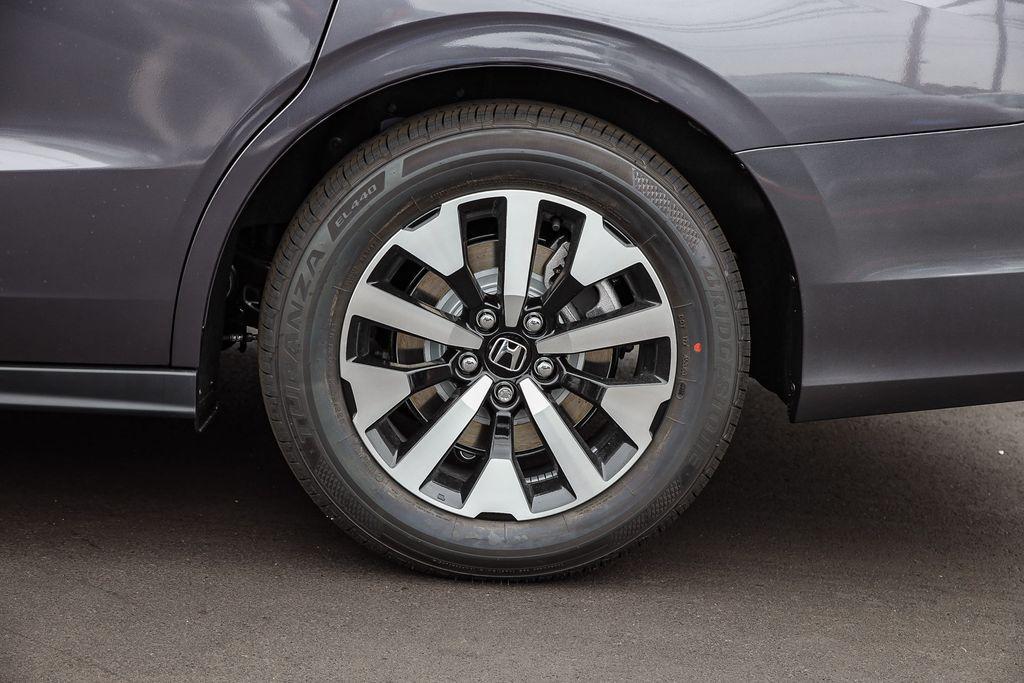 new 2026 Honda Odyssey car, priced at $44,290