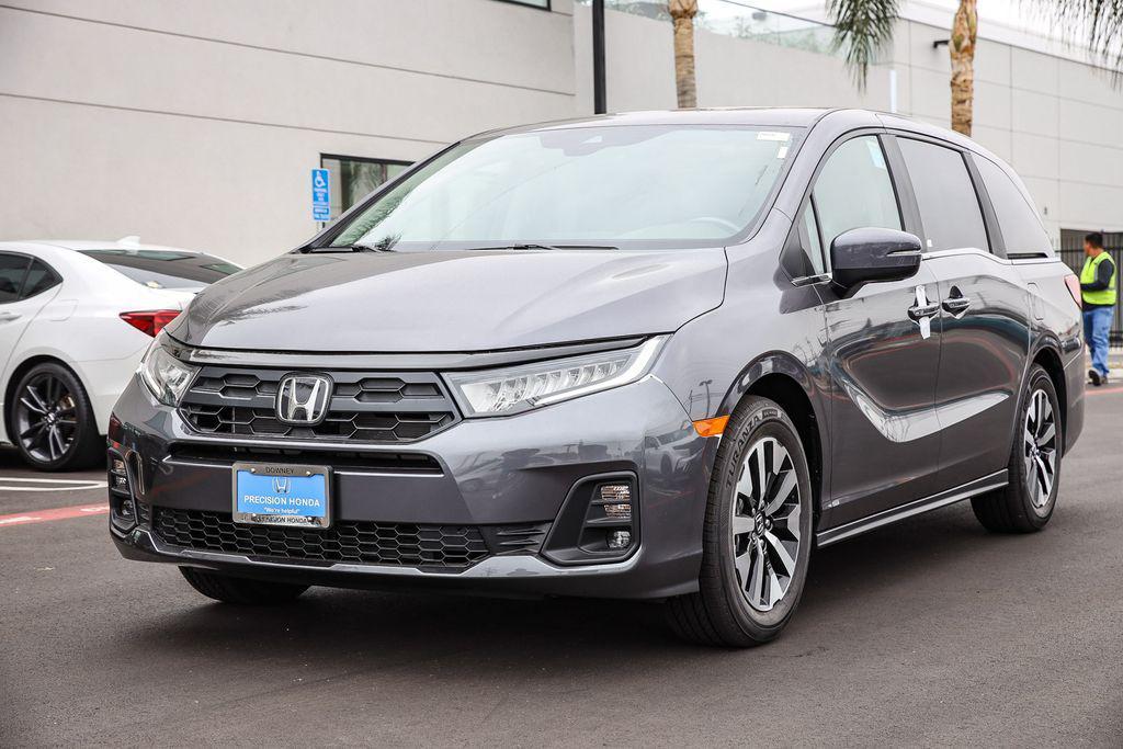 new 2026 Honda Odyssey car, priced at $44,290