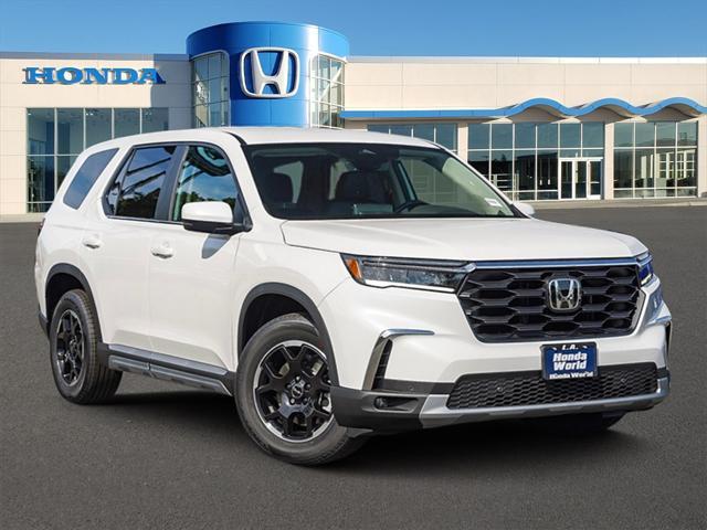 new 2025 Honda Pilot car, priced at $47,450