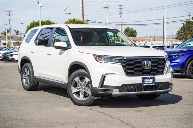 new 2025 Honda Pilot car, priced at $47,450