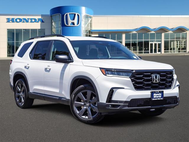 new 2025 Honda Pilot car, priced at $42,105