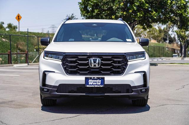 new 2025 Honda Pilot car, priced at $44,150