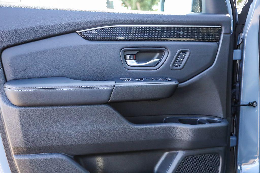 used 2024 Honda Pilot car, priced at $48,998