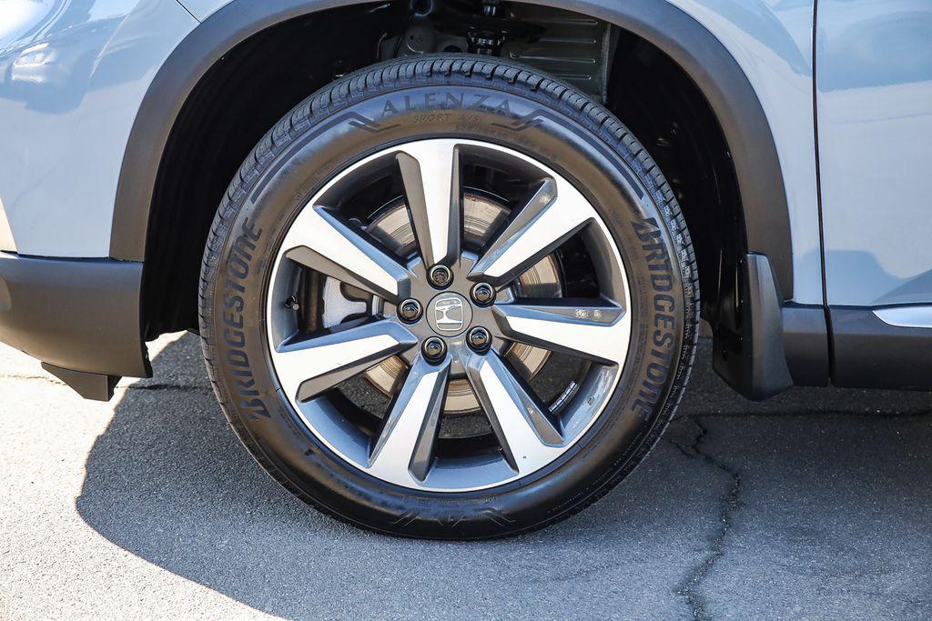 used 2024 Honda Pilot car, priced at $48,998