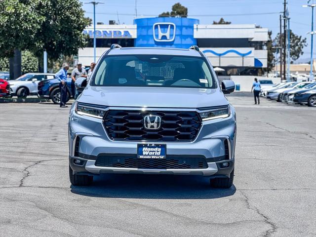 new 2025 Honda Pilot car, priced at $49,050