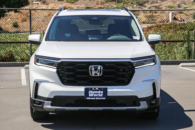 new 2025 Honda Pilot car, priced at $49,405