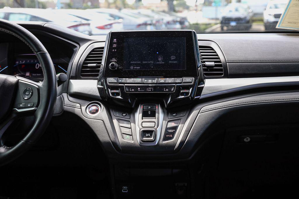 used 2023 Honda Odyssey car, priced at $37,998