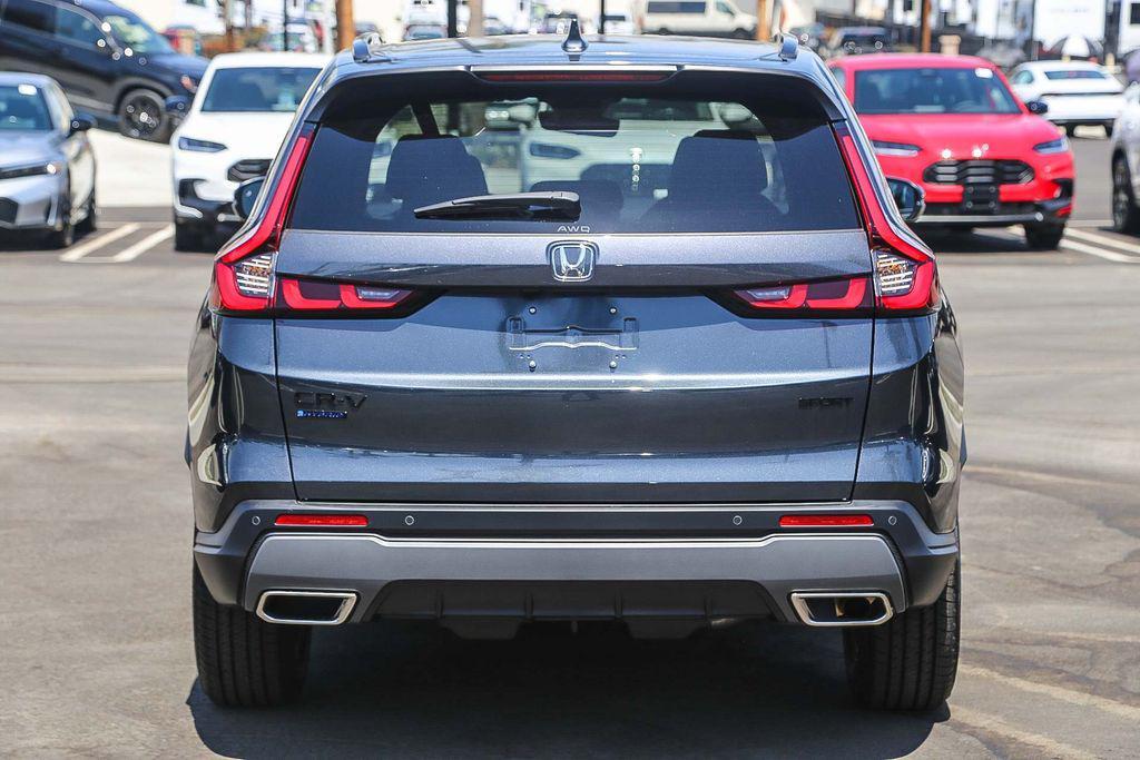 new 2026 Honda CR-V Hybrid car, priced at $41,675