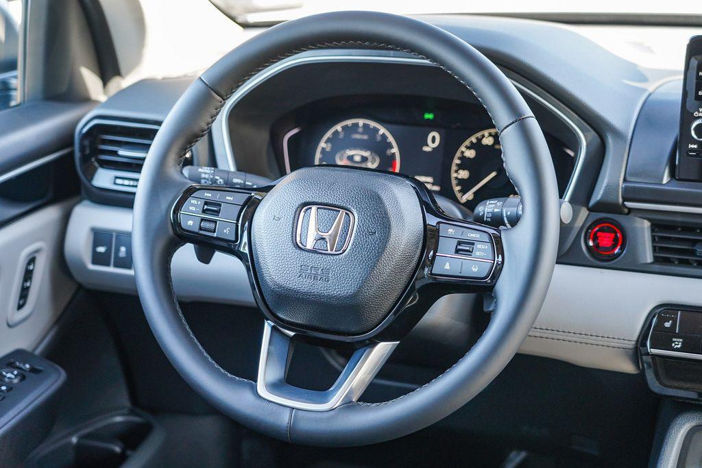 new 2025 Honda Pilot car, priced at $50,895