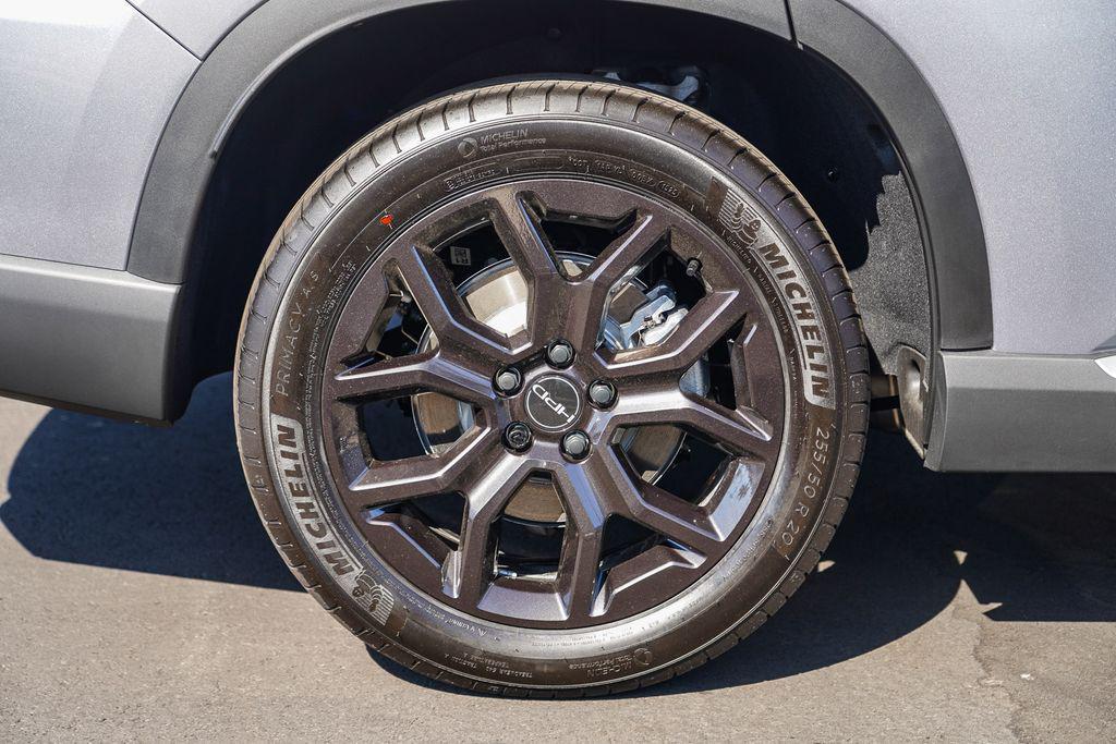 new 2025 Honda Pilot car, priced at $50,895