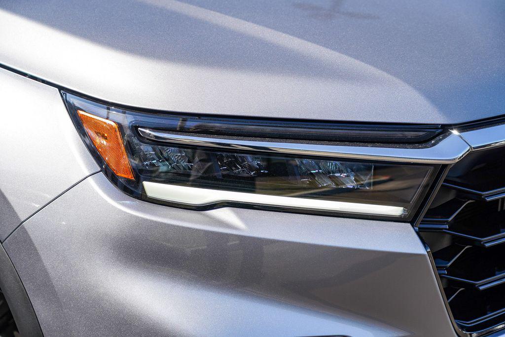new 2025 Honda Pilot car, priced at $50,895