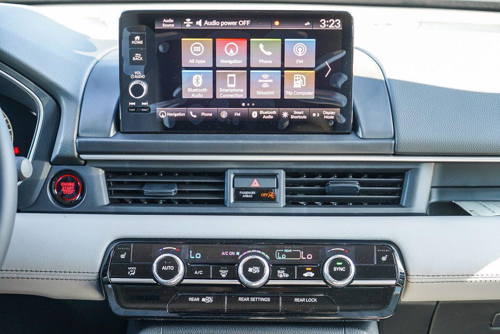 new 2025 Honda Pilot car, priced at $50,895
