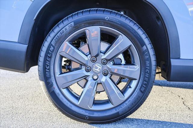 new 2025 Honda Pilot car, priced at $44,955