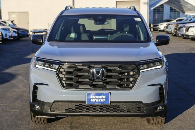 new 2025 Honda Pilot car, priced at $44,955