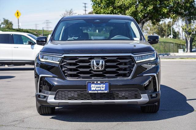 new 2025 Honda Pilot car, priced at $44,895