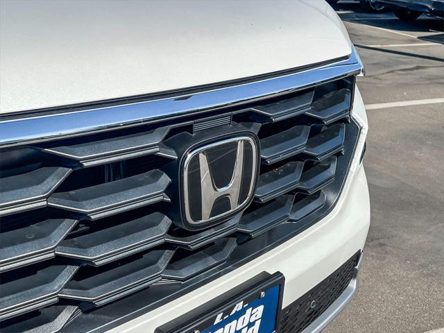 new 2025 Honda Pilot car, priced at $46,080