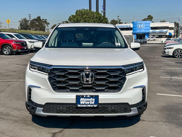 new 2025 Honda Pilot car, priced at $46,080