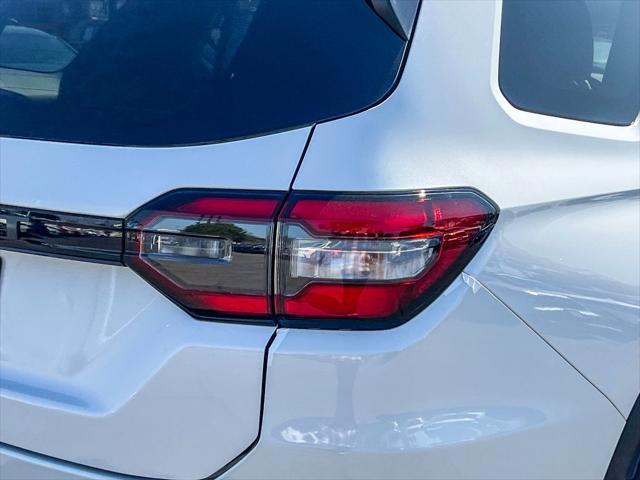 new 2025 Honda Pilot car, priced at $46,135
