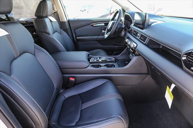 new 2025 Honda Pilot car, priced at $46,135