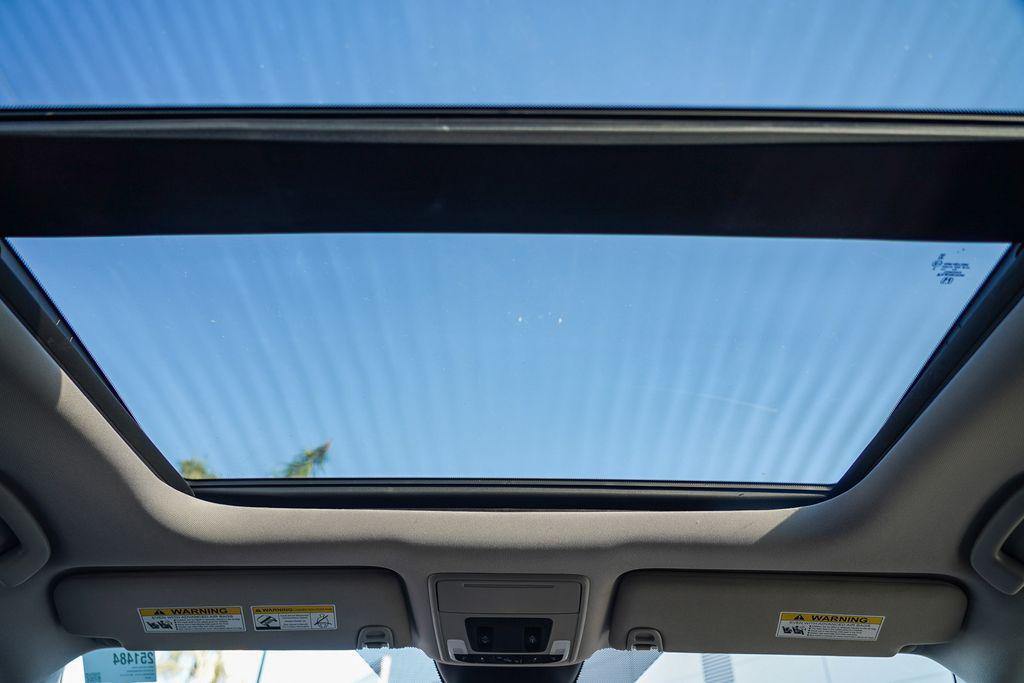 new 2025 Honda Pilot car, priced at $50,850