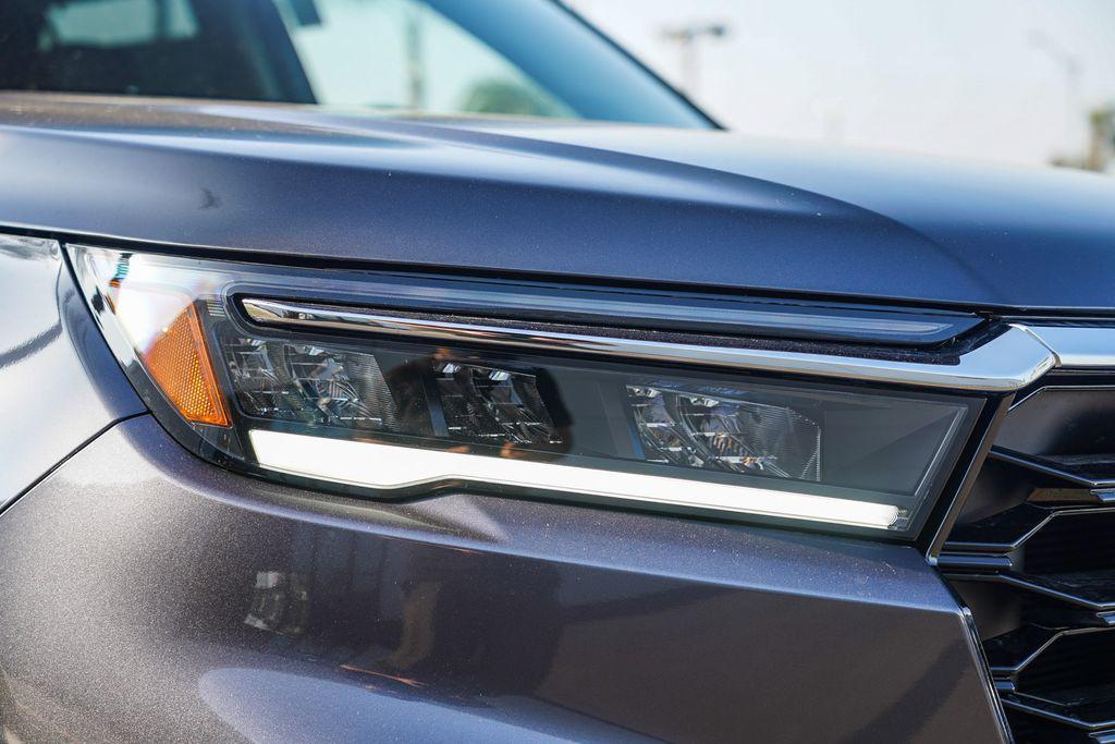 new 2025 Honda Pilot car, priced at $50,850