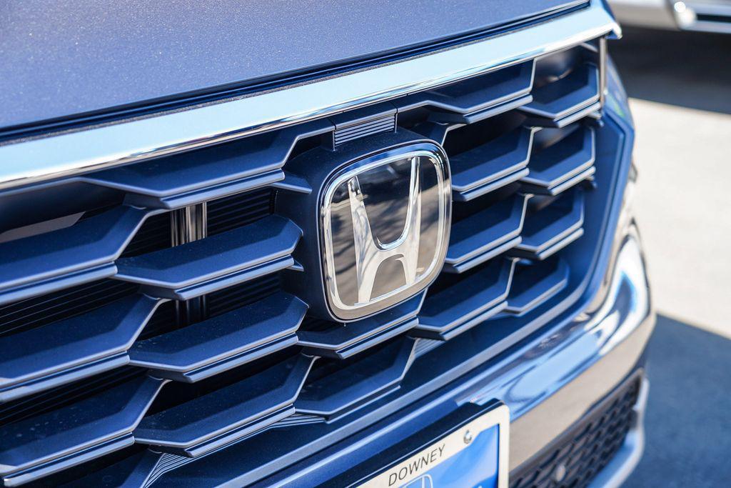 new 2025 Honda Pilot car, priced at $45,725