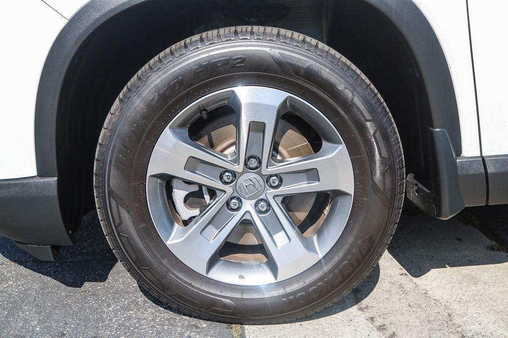 used 2024 Honda Pilot car, priced at $38,998