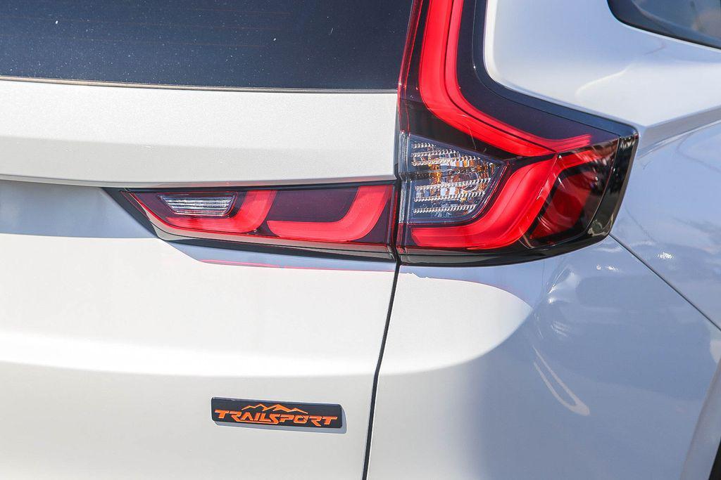 new 2026 Honda CR-V Hybrid car, priced at $40,650
