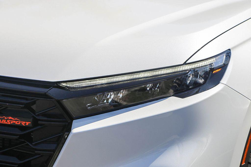 new 2026 Honda CR-V Hybrid car, priced at $40,650