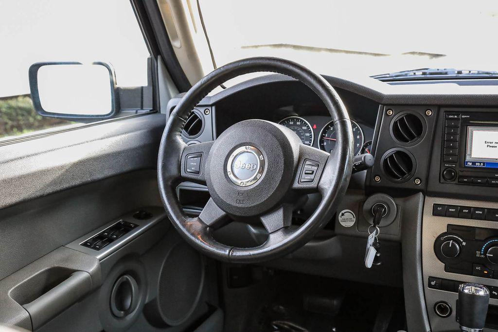 used 2006 Jeep Commander car, priced at $7,995